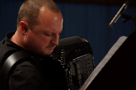  Polskas Vänligen, Herr Andersson: Energetic Foot-Stomping Melodies Meet Melancholy Accordions