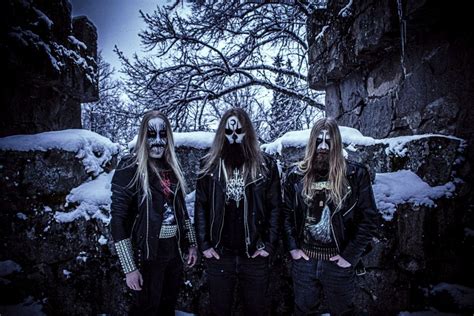 Through the Eyes of Pain- Melodinen Black Metal ja Tuore Joukkosatu